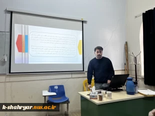 جلسه دفاع از پروژه و کارآموزی دانشجویان رشته مهندسی حرفه ای مکانیک ماشین های کشاورزی
 3