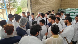 بازدید دانشجویان رشته بهداشتیار دامپزشکی و علوم دامی آموزشکده ملی مهارت کشاورزی شهریاراز کارخانه خوراک به سان تغذیه آرین 3
