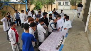 بازدید دانشجویان رشته بهداشتیار دامپزشکی و علوم دامی آموزشکده ملی مهارت کشاورزی شهریاراز کارخانه خوراک به سان تغذیه آرین 4