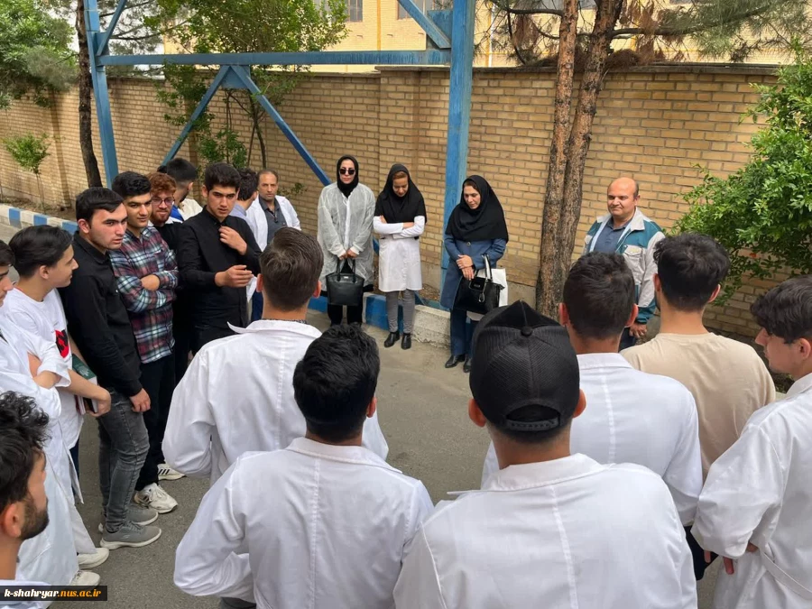 بازدید دانشجویان رشته بهداشتیار دامپزشکی و علوم دامی آموزشکده ملی مهارت کشاورزی شهریاراز کارخانه خوراک به سان تغذیه آرین 9